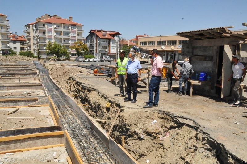 Akşehir Perşembe Pazarının üzeri kapatılıyor
