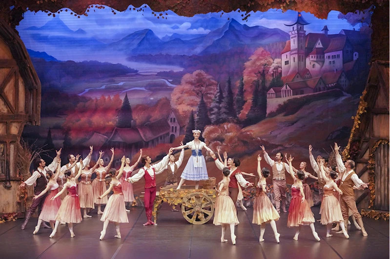 Antalya Devlet Opera ve Balesi, mayısta 11 temsil sahneleyecek