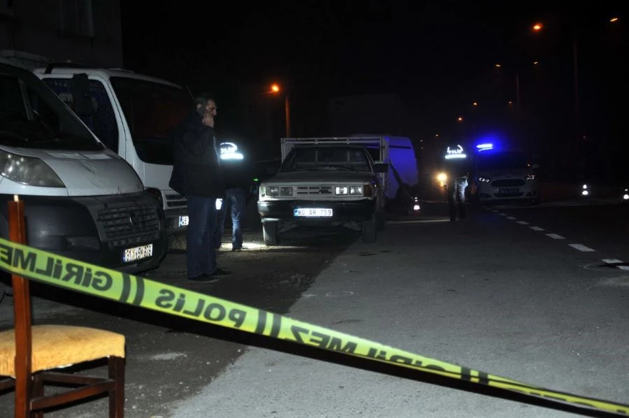 AİLE ARASINDAKİ TARTIŞMA KANLI BİTTİ:1 ÖLÜ, 2 YARALI