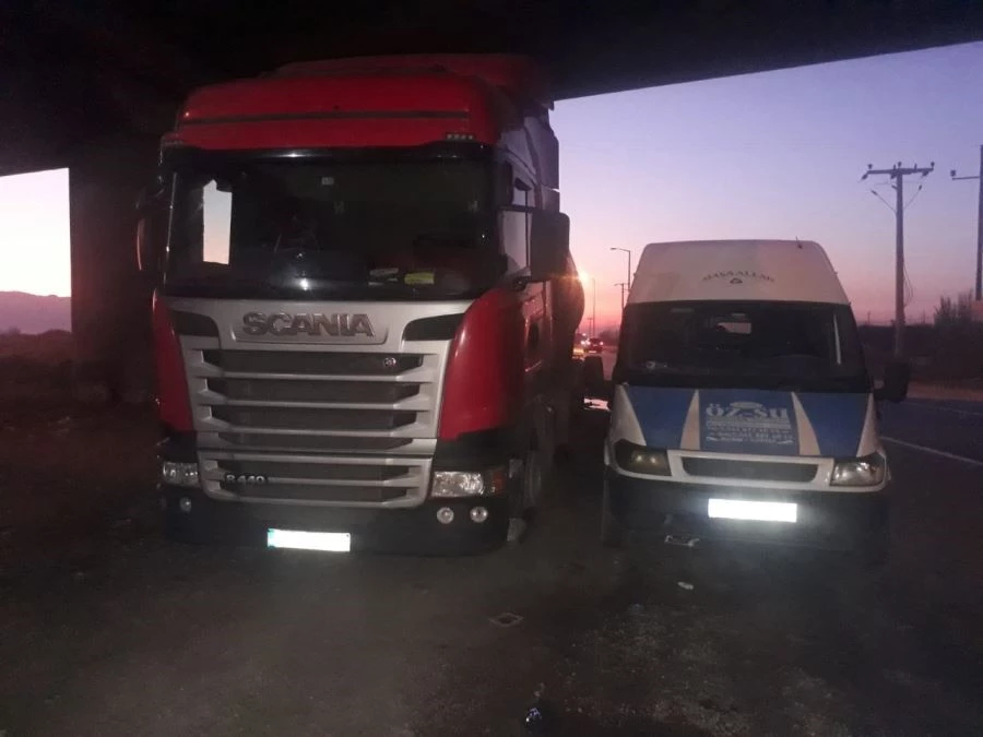 JANDARMADAN KAÇAK AKARYAKIT OPERASYONU, 2 GÖZALTI