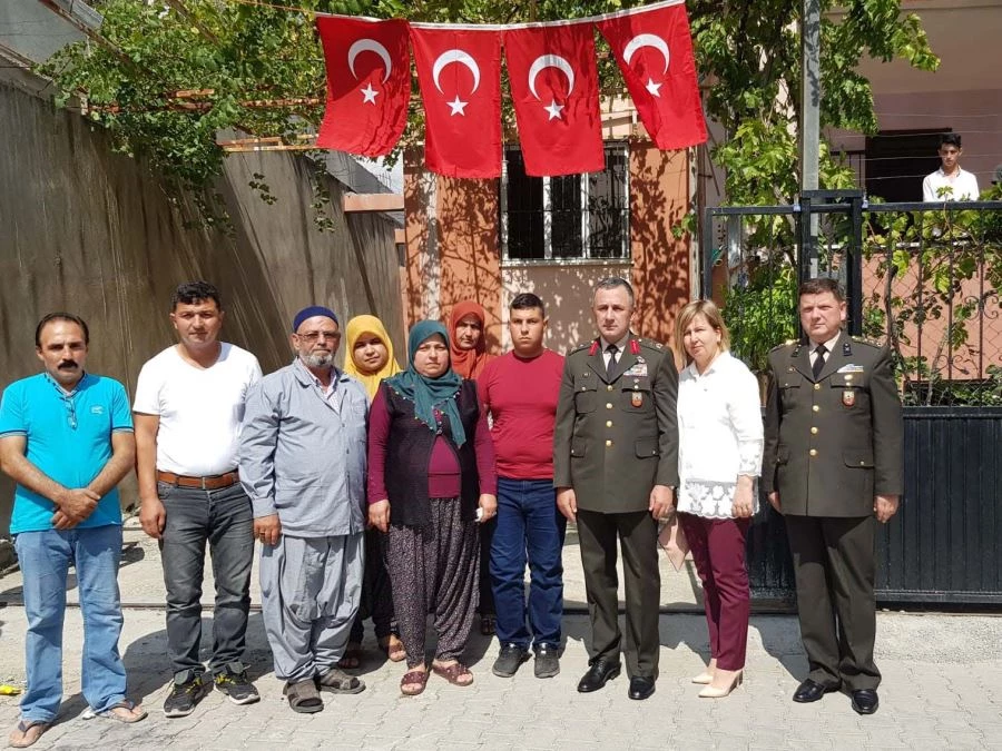 Pençe 3 Harekatı şehitlerinin ailelerine `Şahadet Belgeleri