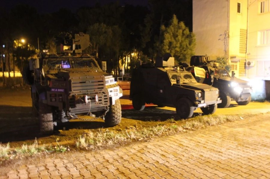 UYUŞTURUCU SATICILARINA, HAVA DESTEKLİ ŞAFAK OPERASYONU