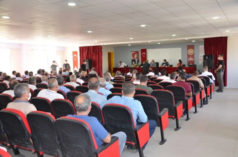 Kurtalan Kaymakamı Aydın vatandaşlarla buluştu
