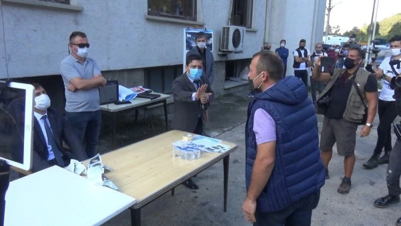 Sosyal mesafeli ÇED toplantısında gergin anlar yaşandı
