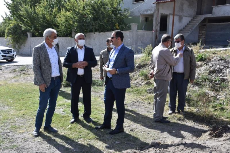Başkan Geylani, Karşıyaka Mahallesi’nde incelemelerde bulundu
