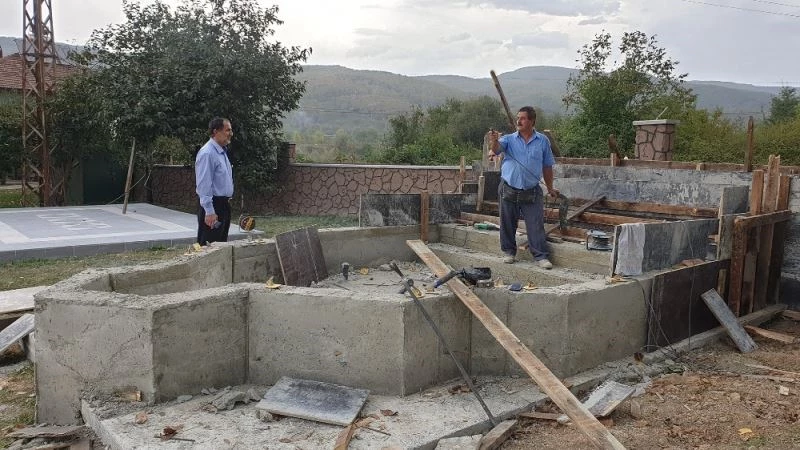 Karaçalı Mahallesi’ne şelale havuzu yapılıyor
