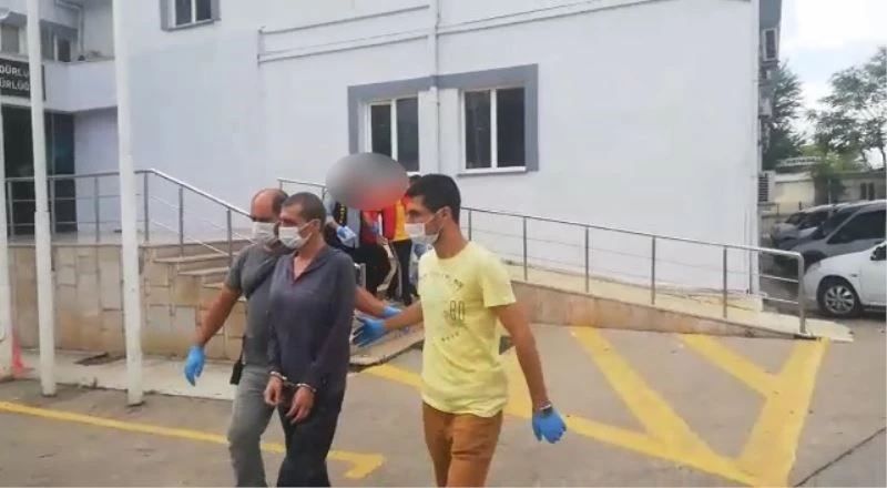 20 bin lirasını ve aracını gasp ettikten sonra hamama götürüp tövbe ettirdiler
