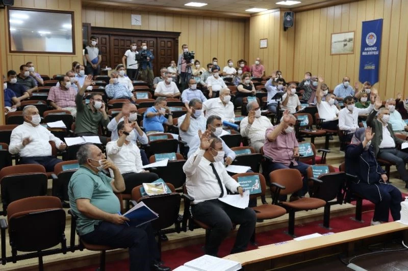 CHP ve HDP Meclis üyeleri, şehit isminin parka verilmesini reddetti
