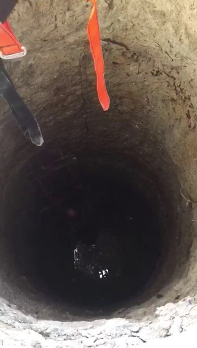 Kendi ipiyle 8 metrelik kuyuya düştü
