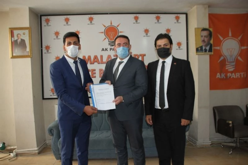 AK Parti Malazgirt Gençlik Kolları Başkanlığına Resul Can Akgün seçildi
