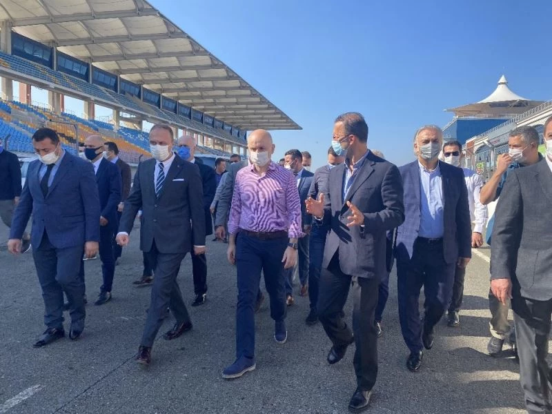 Bakan Karaismailoğlu: “İstanbul önemli bir yarışmaya ev sahipliği yapacak”
