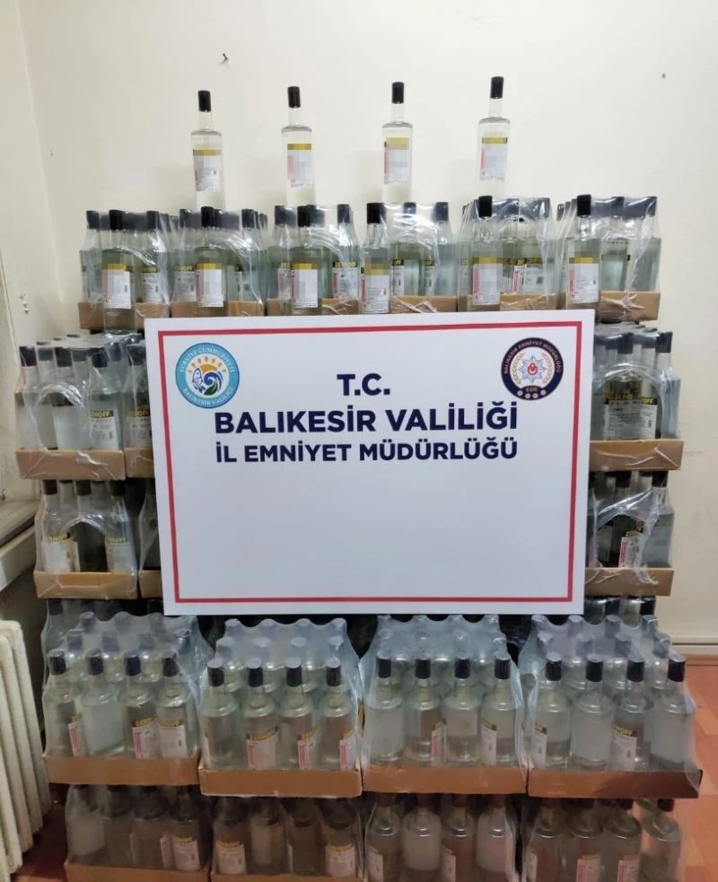 Bandırma’da faturasız etil alkol ele geçirildi
