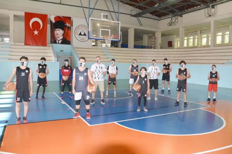 Hasketbol Genclik ve Spor Kulübünde Pandemi Antrenmanları
