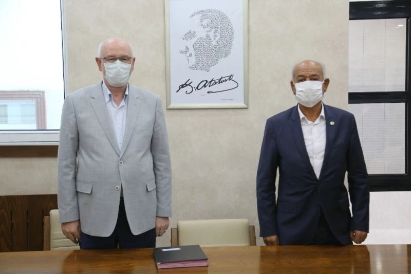 Alpu’daki sokak hayvanları Odunpazarı’na emanet
