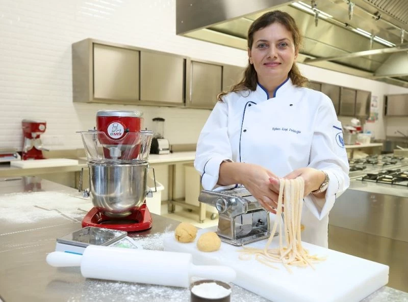 Balık yiyemiyorsanız makarna yiyin
