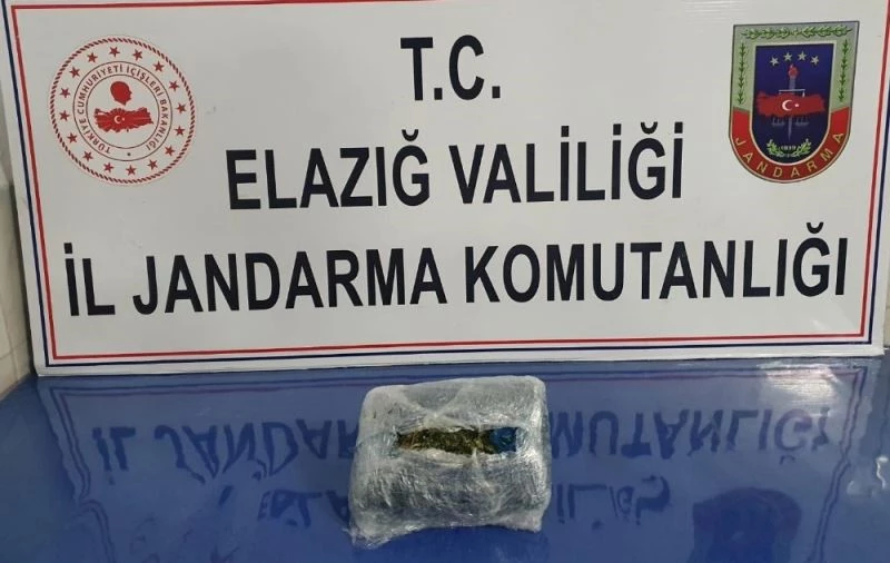 Elazığ’a esrar getirmeye çalışan şüpheli yakalandı
