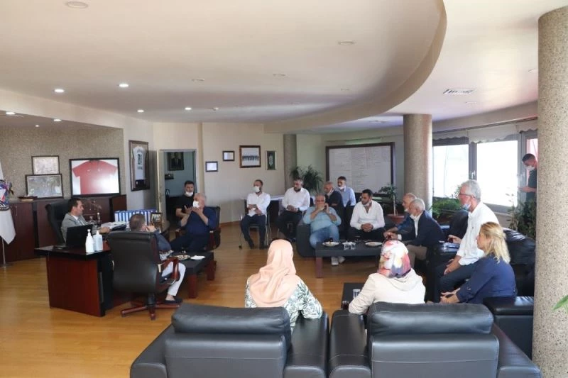 Başkan Yanmaz, AK Parti heyetini ağırladı
