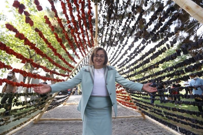 Gazi şehirde festival fırtınası uluslararası arenada ses getirdi
