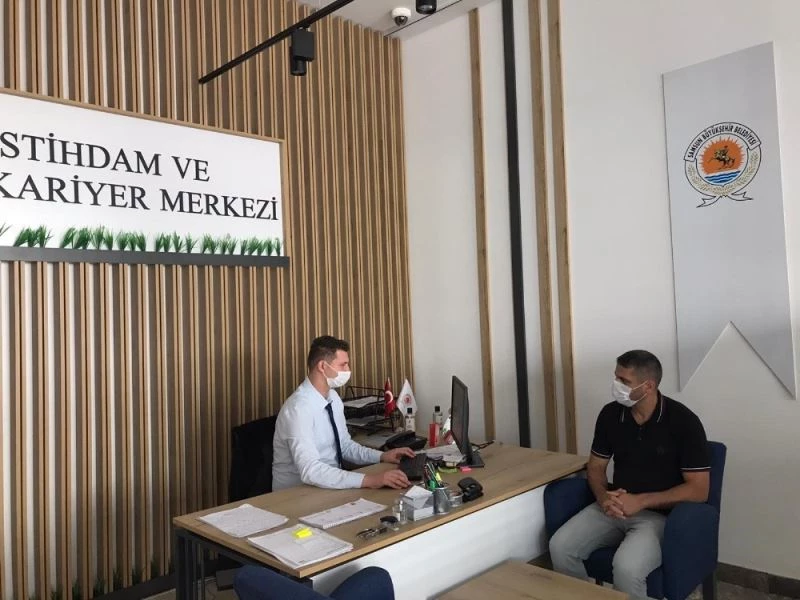 Büyükşehir 790 kişiyi işe yerleştirdi
