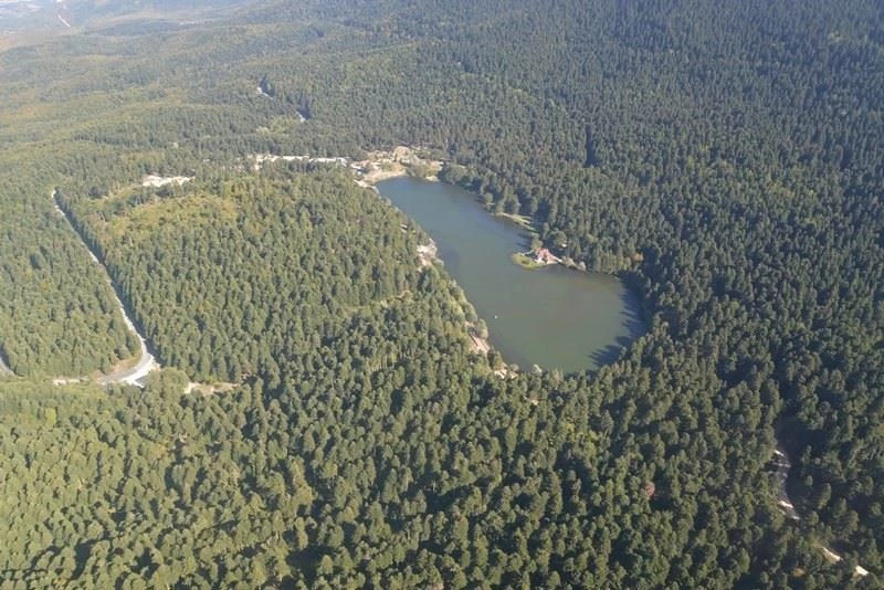 Bolu’da kaçak yapılaşma ve yangında zarar gören yerler havadan denetlendi
