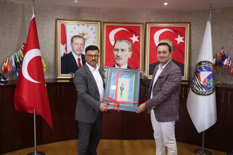 Gençlik ve Spor İl Müdürü Yazıcı, Başkan Yanmaz’ı ziyaret etti
