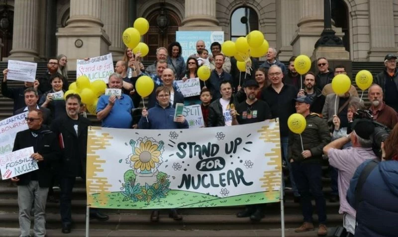 Çevreciler nükleer için harekete geçiyor
