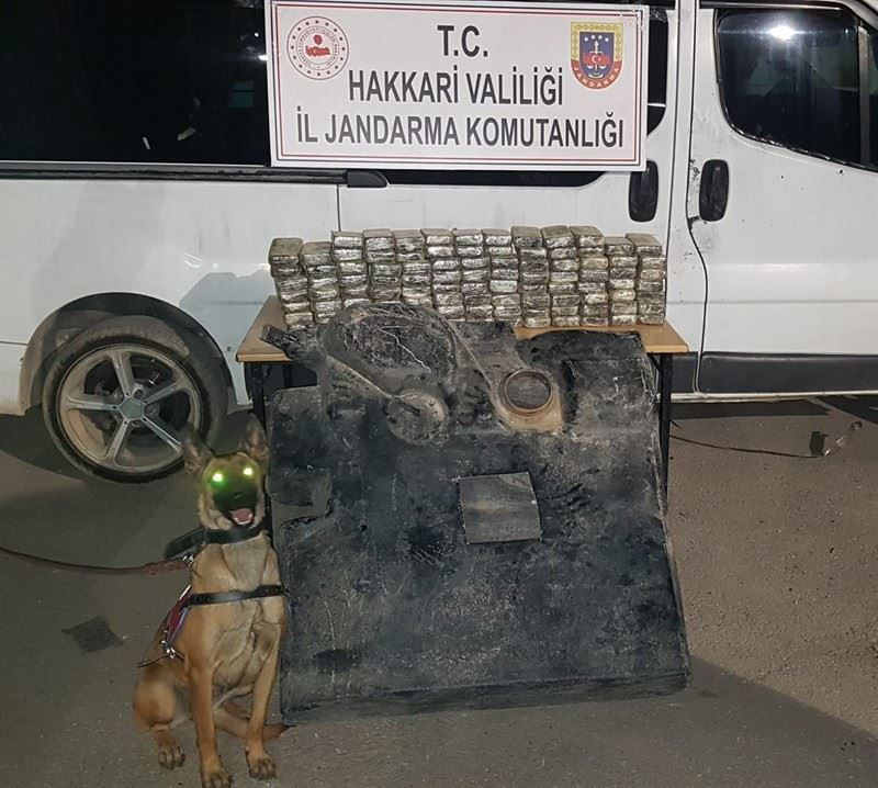 Yüksekova’da 49 kilo 936 gram eroin ele geçirildi
