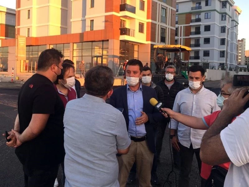 Başkan Sarıkurt: “Kurtuluş Caddesi’nde asfalt serim rekorumuzu kırdık”
