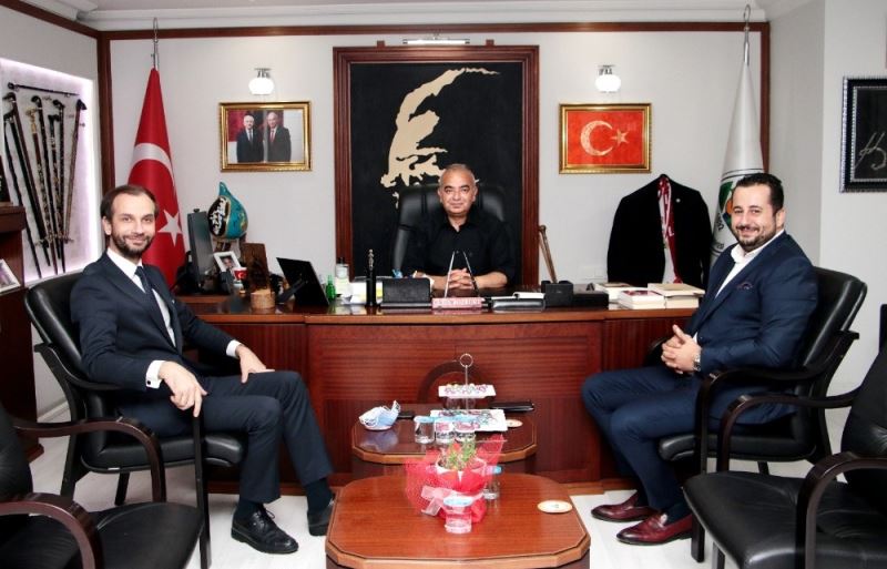 Sezgin Kaya Başkan Bozkurt’u  ziyaret etti
