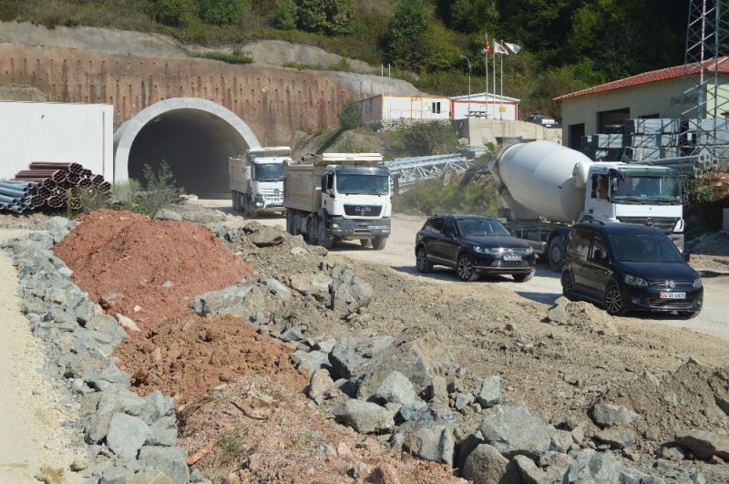 Bartın Kurucaşile arasında 27 kilometre uzunluğundaki tüneller inşa ediliyor
