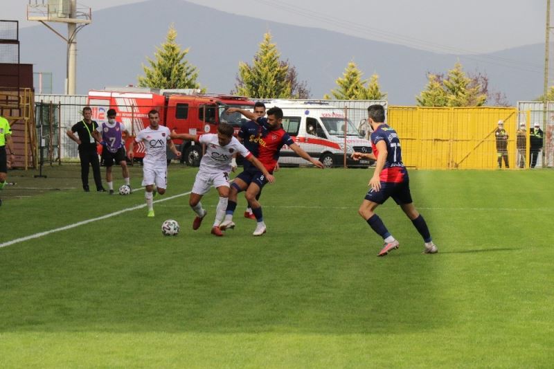 TFF 3. Lig: Gölcükspor: 0 - İçel İdman Yurdu Spor Kulübü: 0
