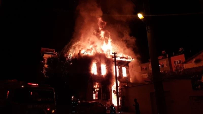 Denizli’de tarihi konaktaki yangınla ilgili yakalanan şahıslar serbest bırakıldı
