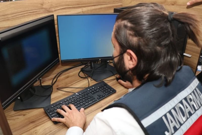 Jandarma terör propagandası yapılan ve yasadışı bahis oynatılan siteleri erişime kapattı
