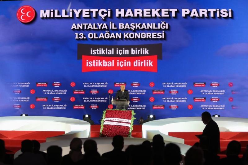 MHP Genel Başkan Yardımcısı Yalçın partisinin Antalya İl Kongresi