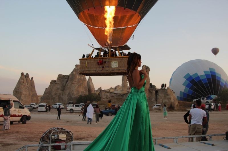 Kapadokya’da sıcak hava balonları kartpostallık görüntüler verdi
