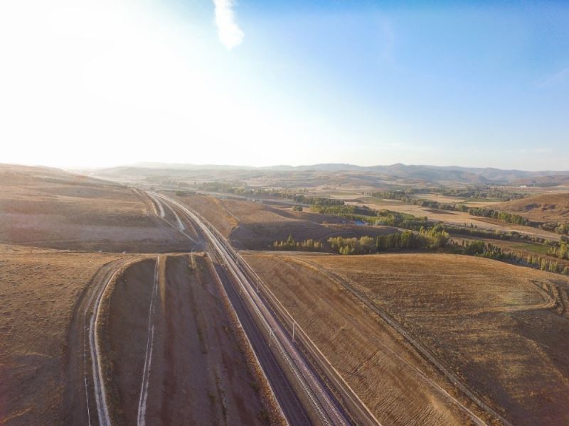 TCDD uyardı, hatlardan uzak durun
