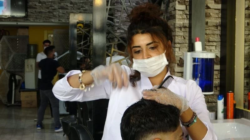 Gaziantep’in kadın, erkek berberi
