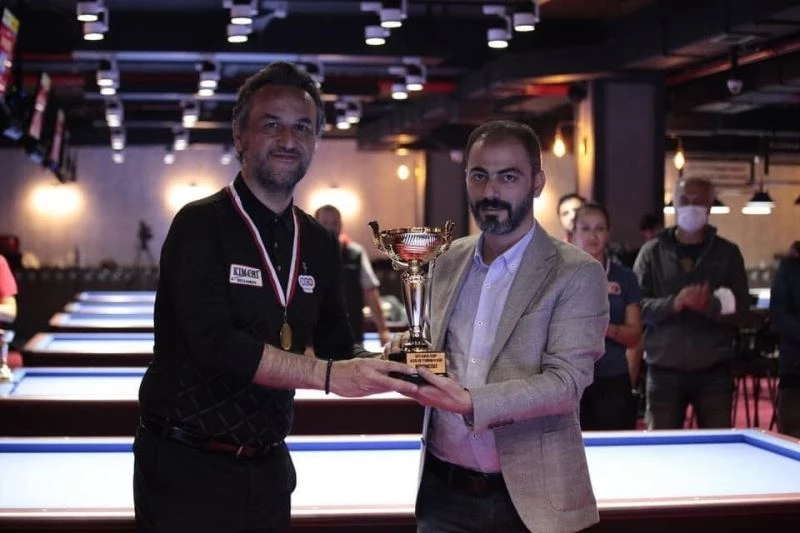 Milli Bilardocu Bulut şampiyon oldu
