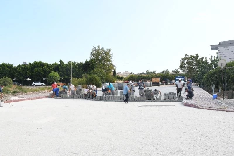 Kemer Belediyesi’nden Çamyuva’da üst yapı çalışması
