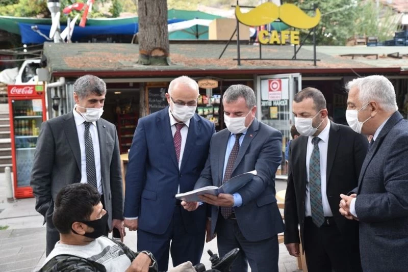 OMÜ Rektörü Ünal Vezirköprü Havza ve Ladik’te temaslarda bulundu
