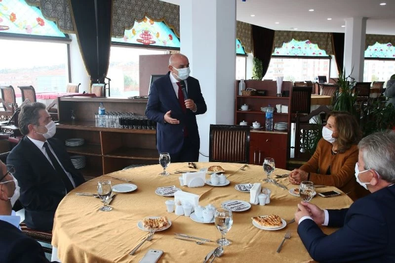 Başkan Altınok: “Muhtarlarımız hizmette ilk basamaktır”
