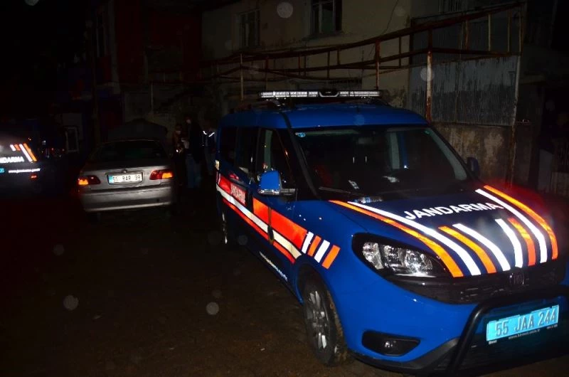 Husumetlisi tarafından bacağından yaralandı
