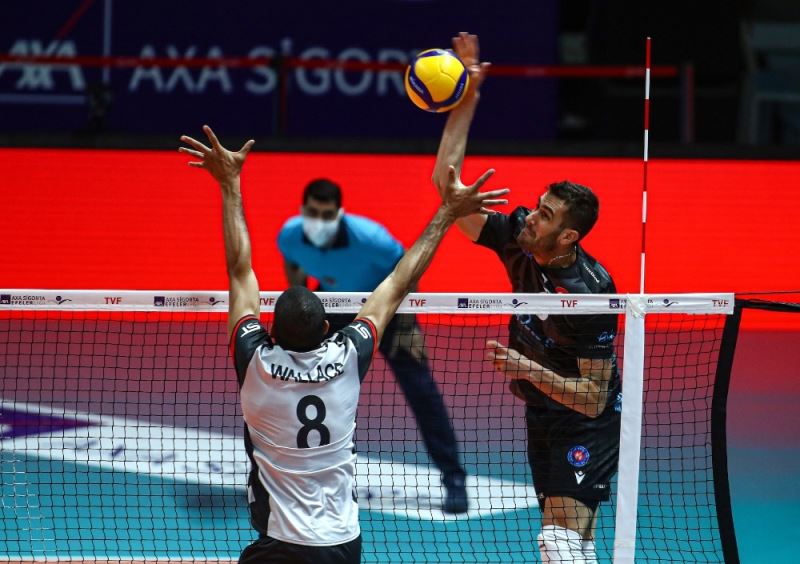 Efeler Ligi: Spor Toto: 0 - Halkbank Ankara: 3
