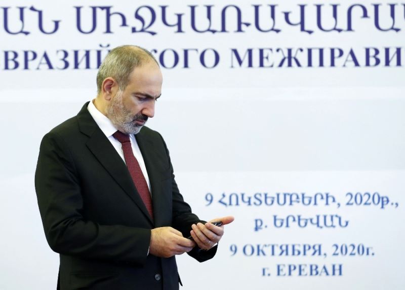Ağır kayıplar veren Ermenistan’ın Başbakanı Paşinyan halkı cepheye çağırdı
