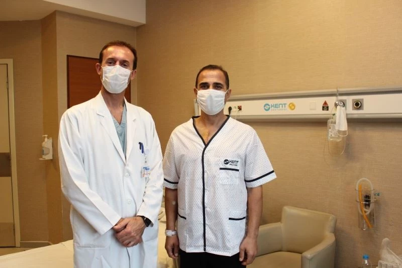 Baypas operasyonu sağ ve sol meme atardamarı ile kol atardamarları kullanılarak yapıldı
