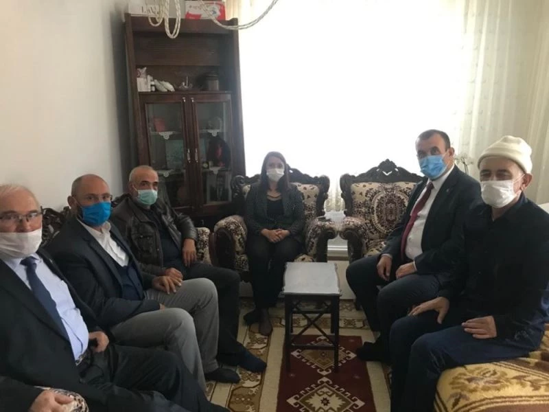 19 Ekim Muhtarlar Günü’ne katılamayan muhtara sürpriz ziyaret
