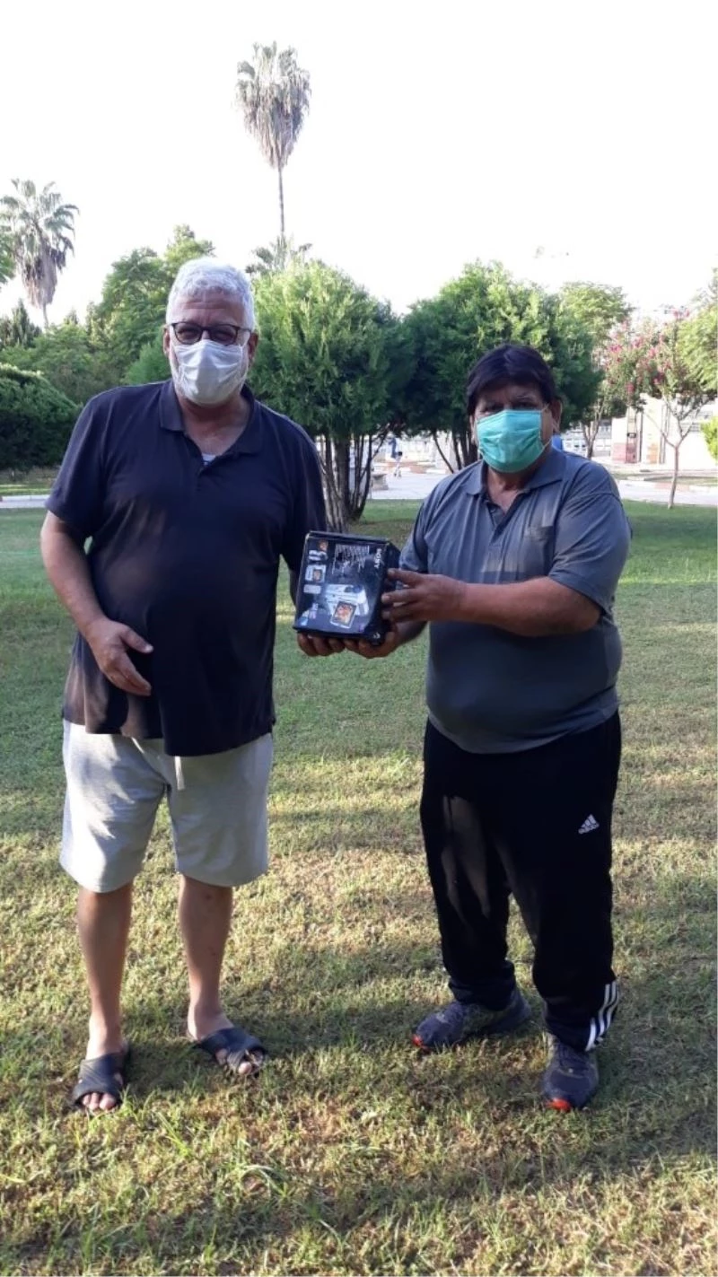 Sosyal medyada şehirden haber veren muhtara kamera
