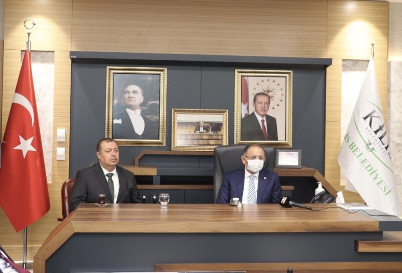 Yeni seçilen belediye başkanını ilk olarak Cumhurbaşkanı Erdoğan kutladı

