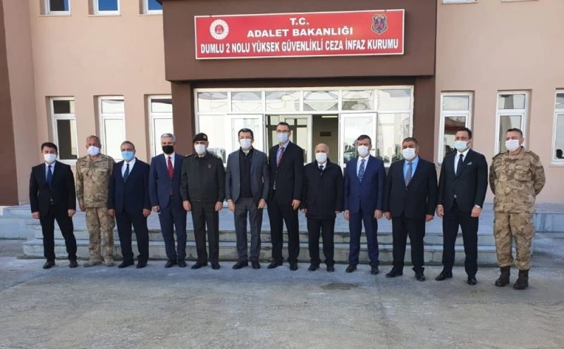 Vali Memiş dumlu ceza infaz kurumunda incelemelerde bulundu
