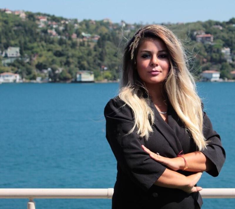 Oltulu Serap Çınar, ayın iş kadını seçildi
